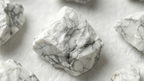 HOWLITE
